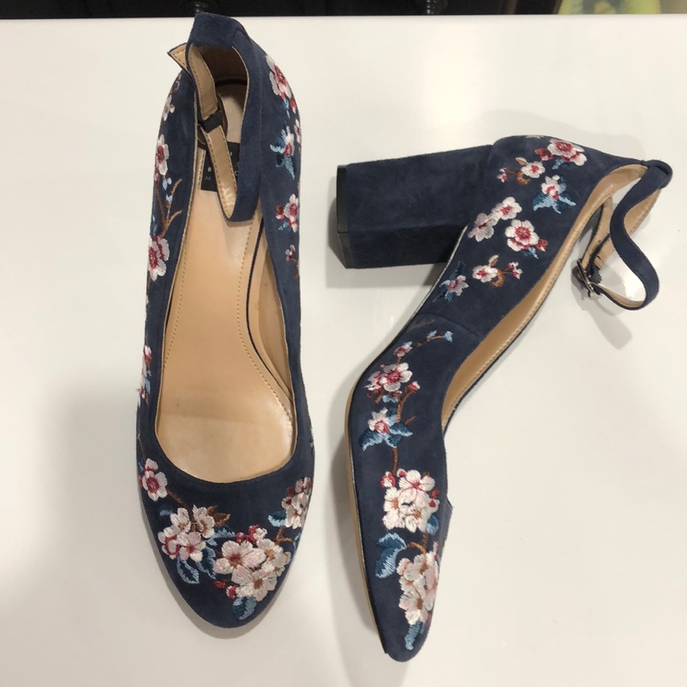 Block Heels - Picture 2 of 2